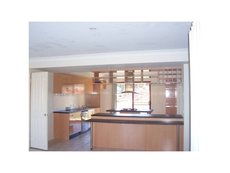 18 Ridgewood Drive, Woongarrah NSW 2259