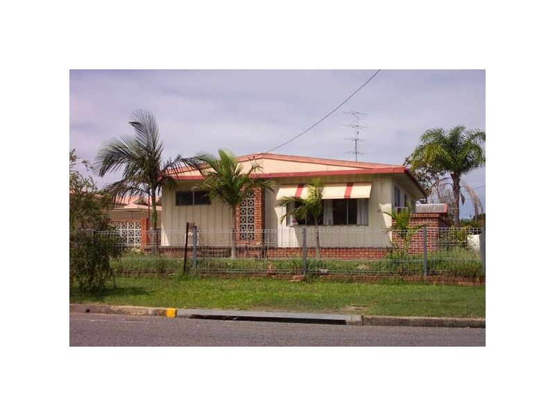 31 Howelston Road, Gorokan NSW 2263