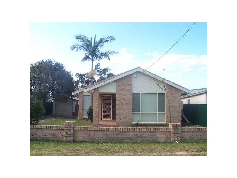 Koorana Avenue, Gorokan NSW 2263