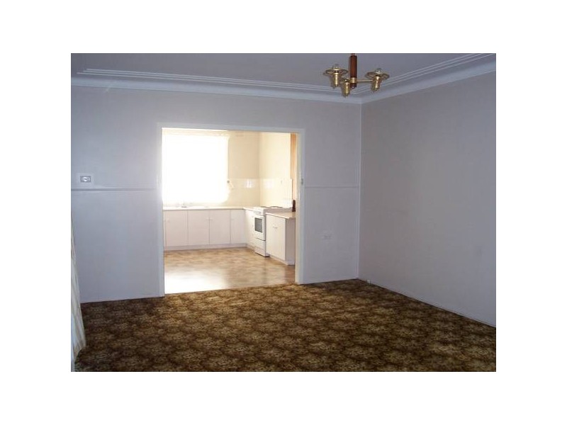 1 Avonlea Avenue, Gorokan NSW 2263