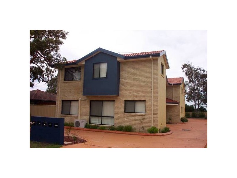 2/43 Gorokan Drive, Lake Haven NSW 2263