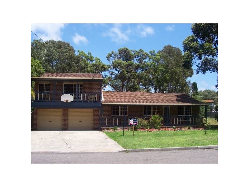 55 Lloyd Avenue, Chain Valley Bay NSW 2259