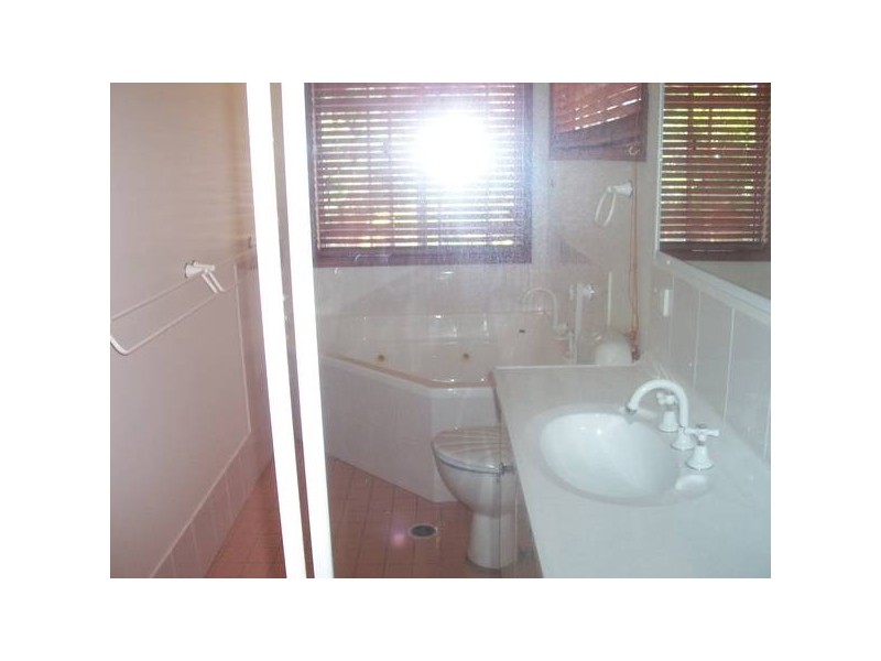 55 Lloyd Avenue, Chain Valley Bay NSW 2259