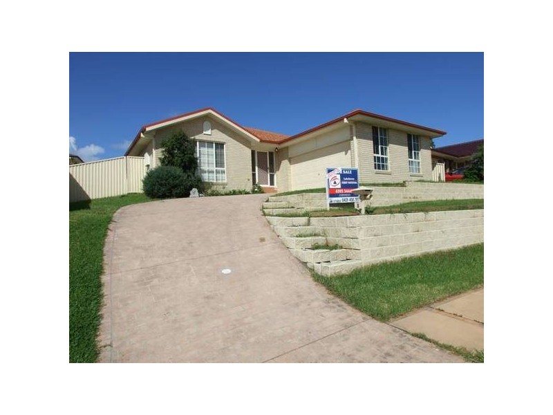 2 Lupin close, Woongarrah NSW 2259