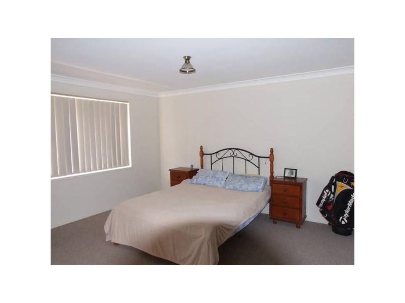 2 Lupin close, Woongarrah NSW 2259