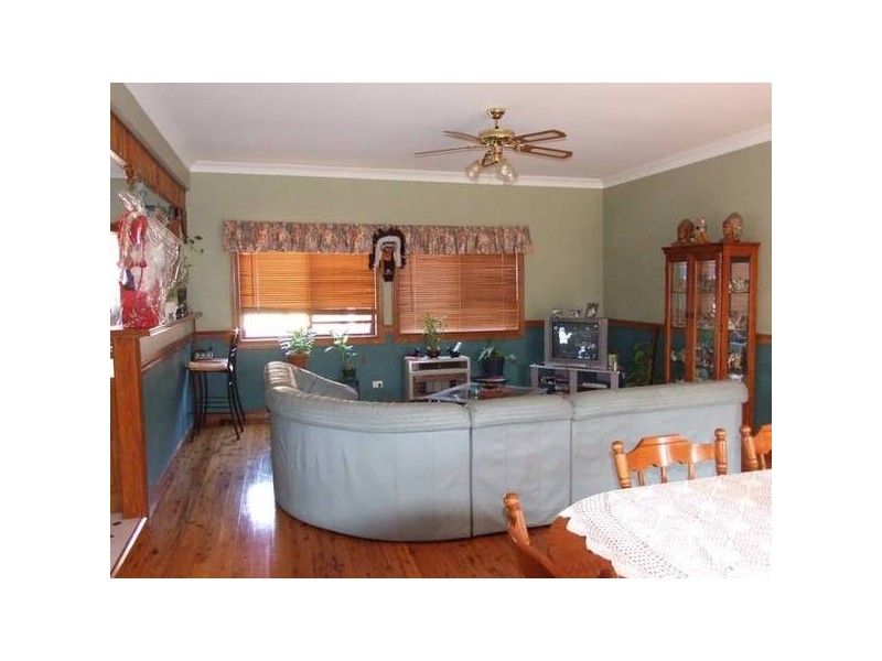 32 Barton Road, Doyalson NSW 2262