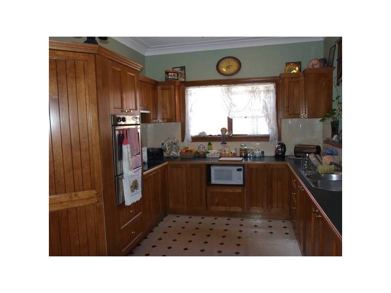 32 Barton Road, Doyalson NSW 2262