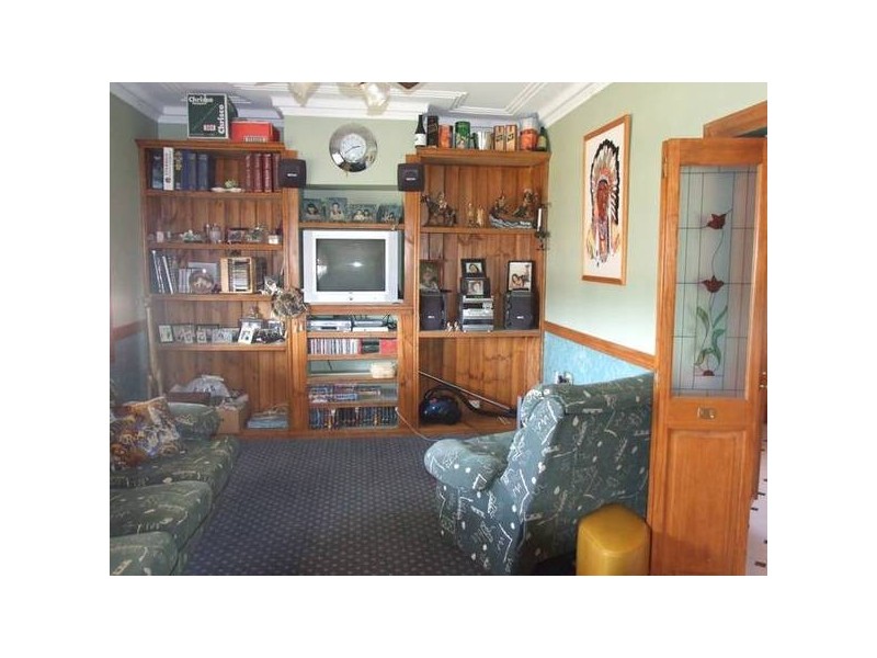 32 Barton Road, Doyalson NSW 2262