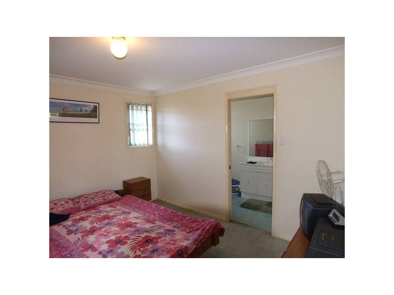 2/33 Crowe Street, Lake Haven NSW 2263