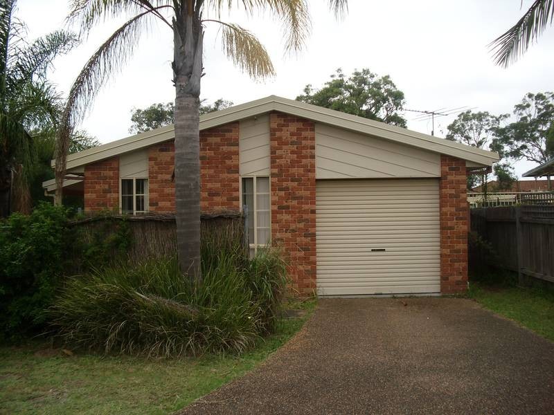 2/9 HOLLY CLOSE, Lake Haven NSW 2263