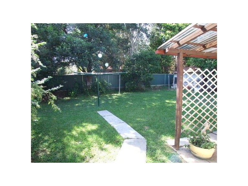 9 Lake Haven Drive, Lake Haven NSW 2263