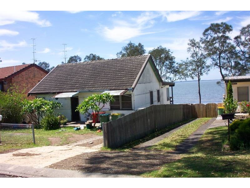 72 Marks Road, Gorokan NSW 2263