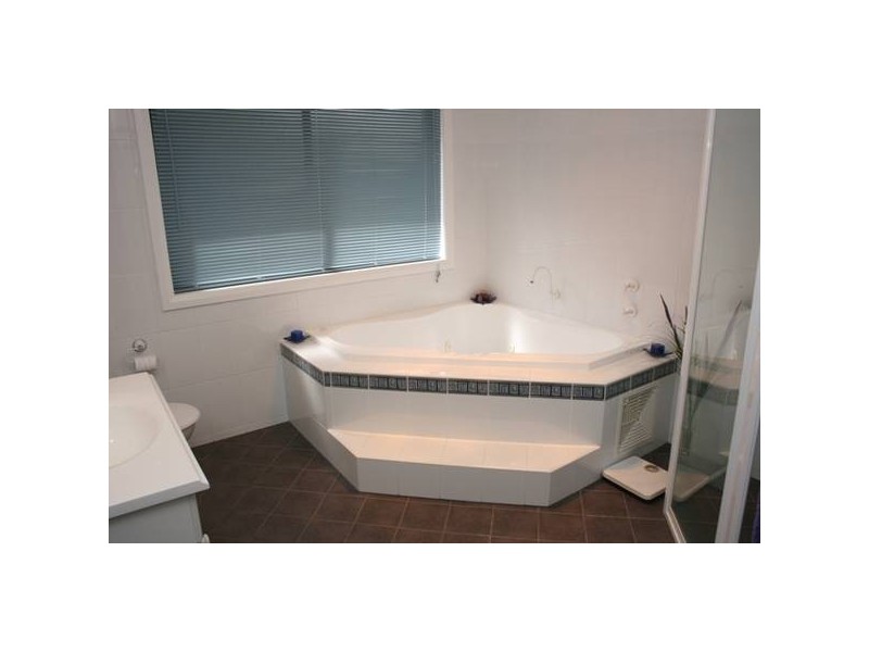 34 Turner Close, Blue Haven NSW 2262