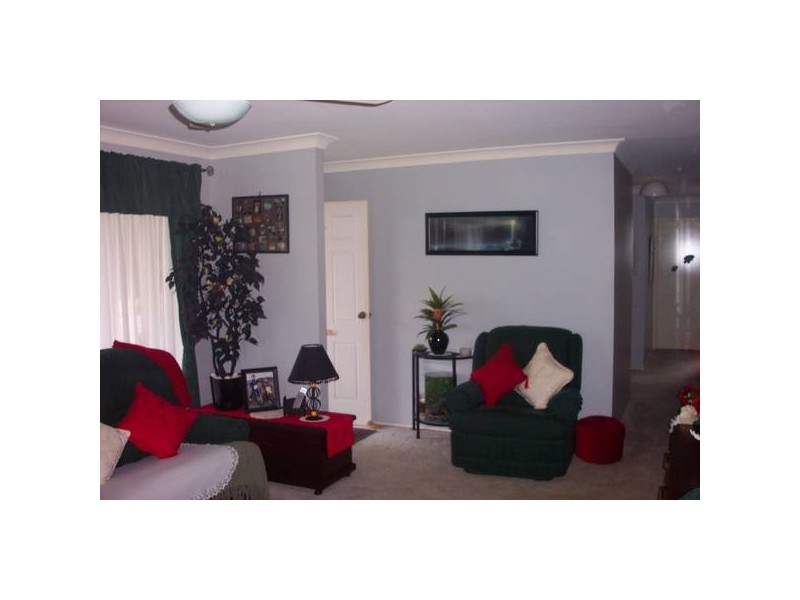 11 Whiteswan Avenue, Blue Haven NSW 2262