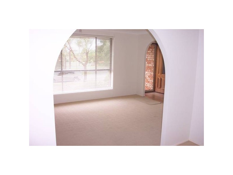 1 Telopea Close, Lake Haven NSW 2263