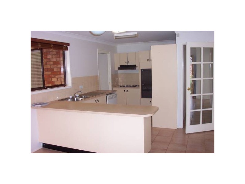 1 Telopea Close, Lake Haven NSW 2263