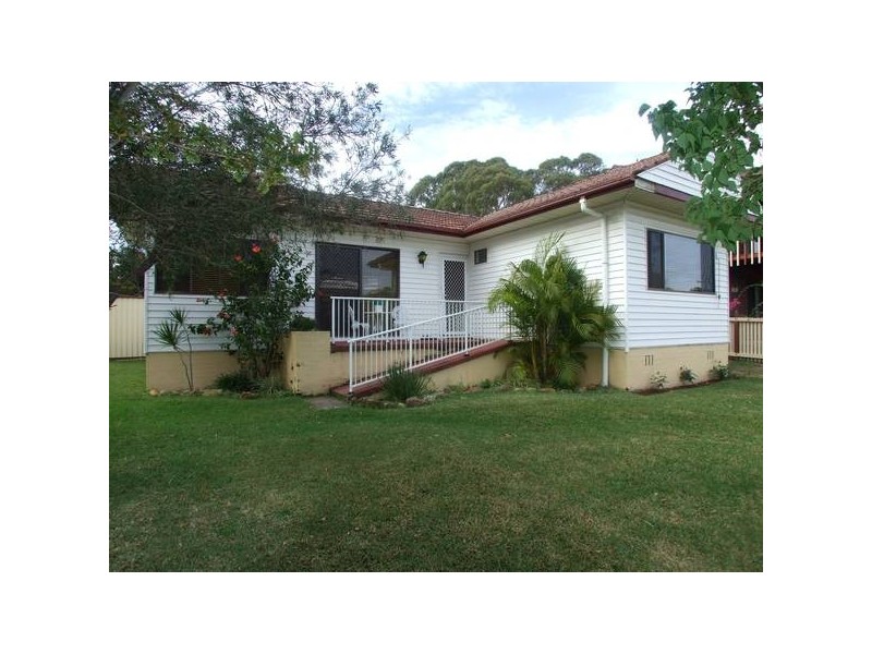 31 Leonard Avenue, Toukley NSW 2263