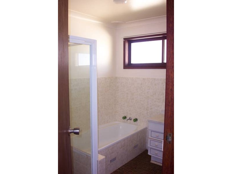 2/16 Moss Avenue, Toukley NSW 2263