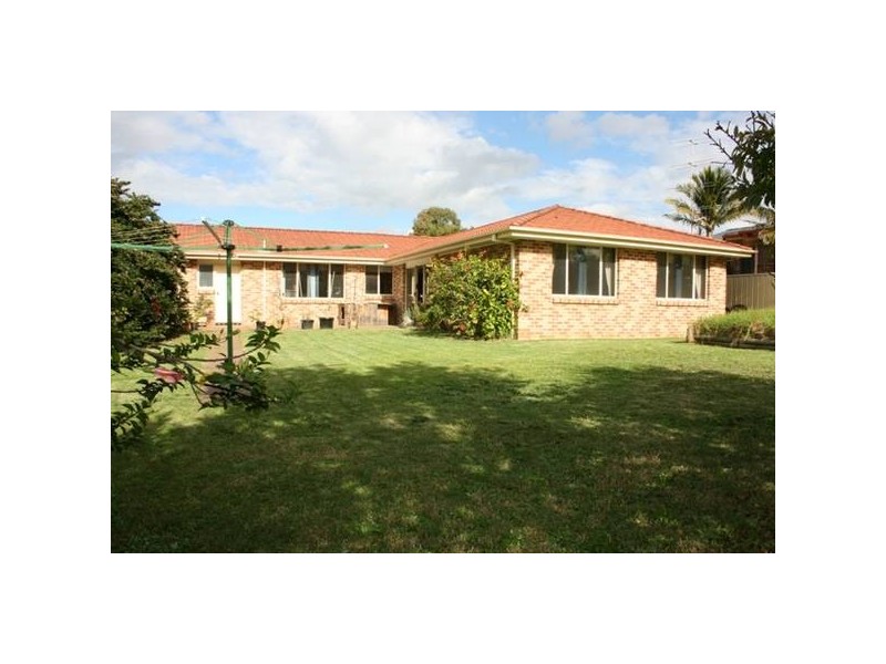 5 Oxford Drive, Lake Haven NSW 2263