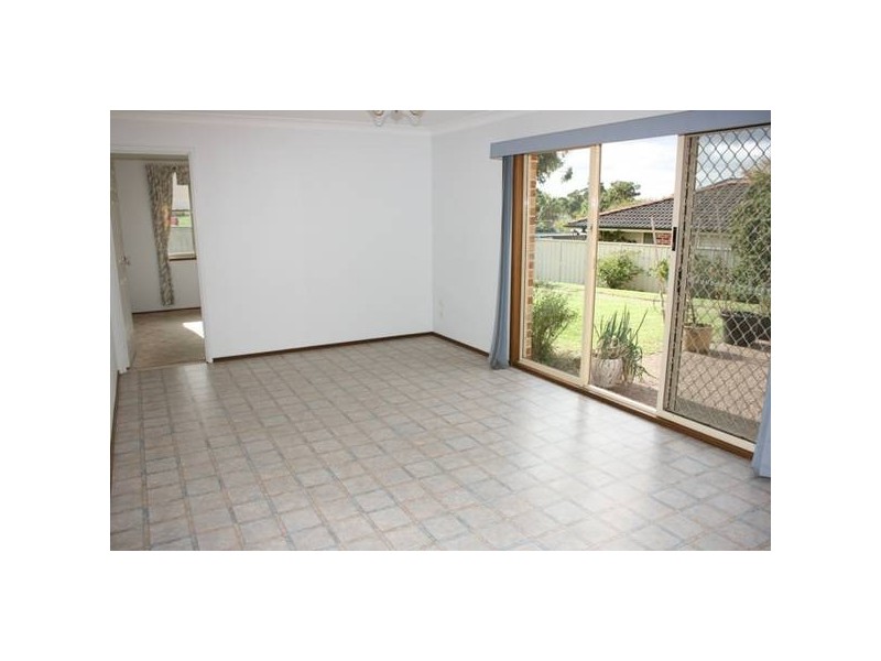 5 Oxford Drive, Lake Haven NSW 2263