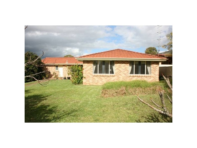5 Oxford Drive, Lake Haven NSW 2263