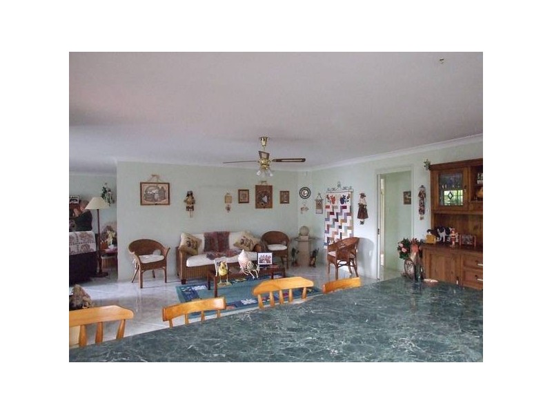 31 Tradewinds Avenue, Summerland Point NSW 2259