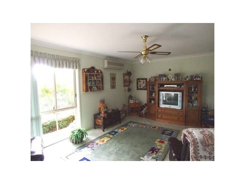 31 Tradewinds Avenue, Summerland Point NSW 2259