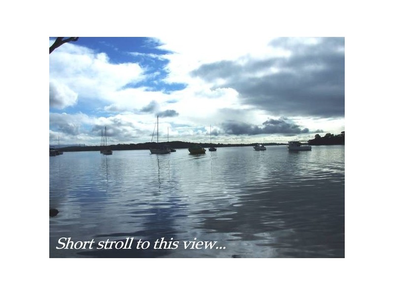 31 Tradewinds Avenue, Summerland Point NSW 2259