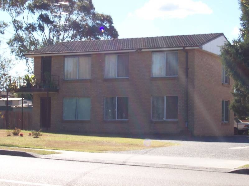 2/111 Wallarah Rd, Gorokan NSW 2263