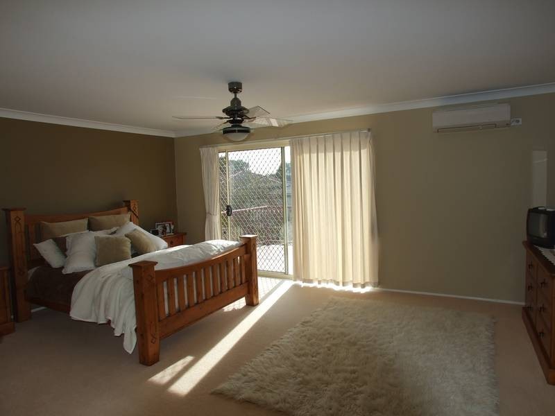 53 Christopher Crescent, Lake Haven NSW 2263