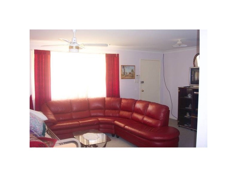 4 Helmar Close, Blue Haven NSW 2262