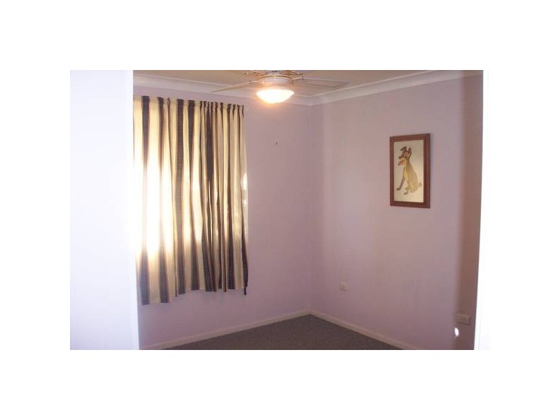 4 Helmar Close, Blue Haven NSW 2262