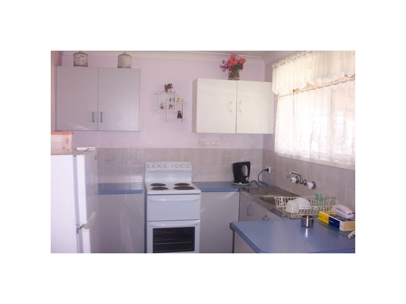 4 Helmar Close, Blue Haven NSW 2262