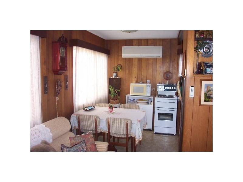 68 Campbell Parade, Mannering Park NSW 2259