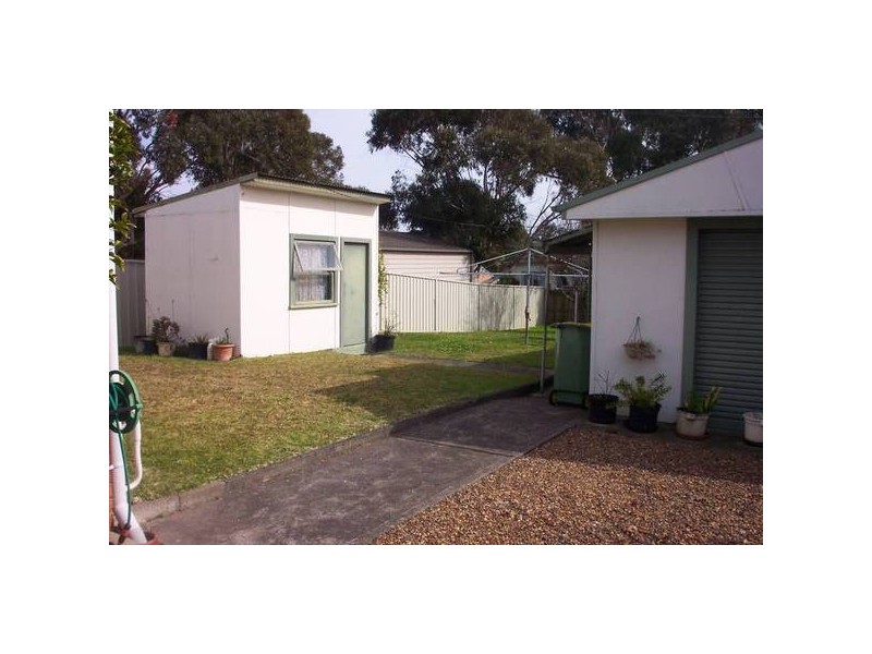 68 Campbell Parade, Mannering Park NSW 2259