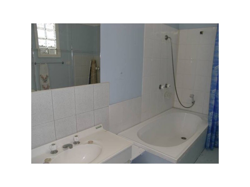17 Discombe Avenue, Kanwal NSW 2259