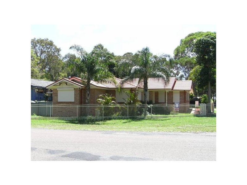 2 McCrea Bvd, San Remo NSW 2262