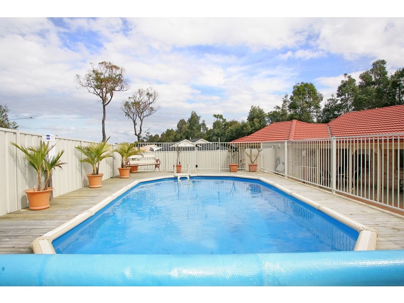 6 Coverdale Close, Lake Haven NSW 2263