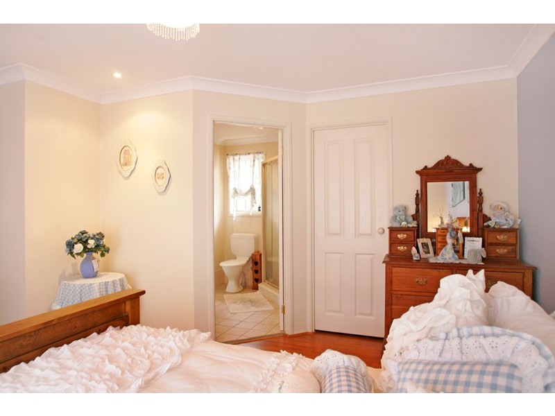 6 Coverdale Close, Lake Haven NSW 2263