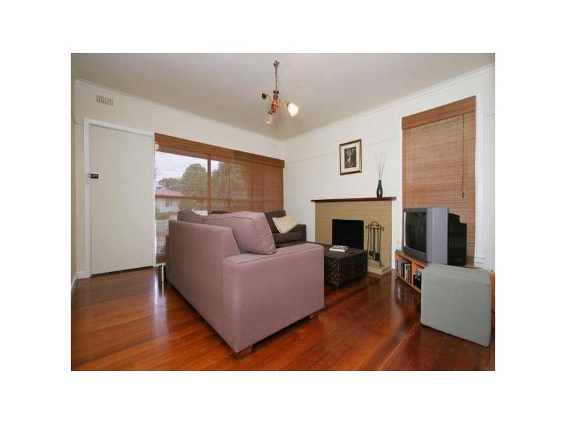 North Road, Reservoir VIC 3073