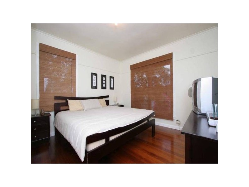 North Road, Reservoir VIC 3073