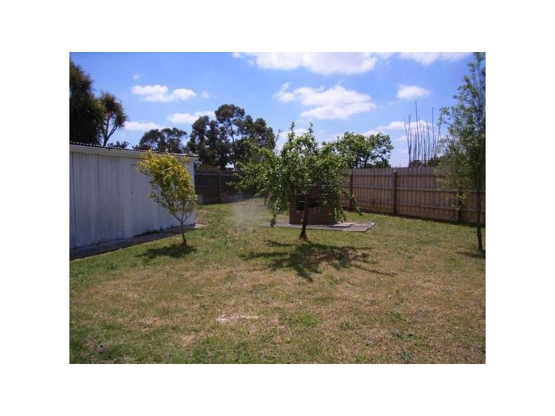 77 Darebin Boulevard, Reservoir VIC 3073