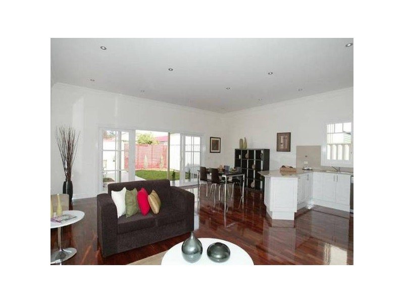 Northernhay Street, Reservoir VIC 3073