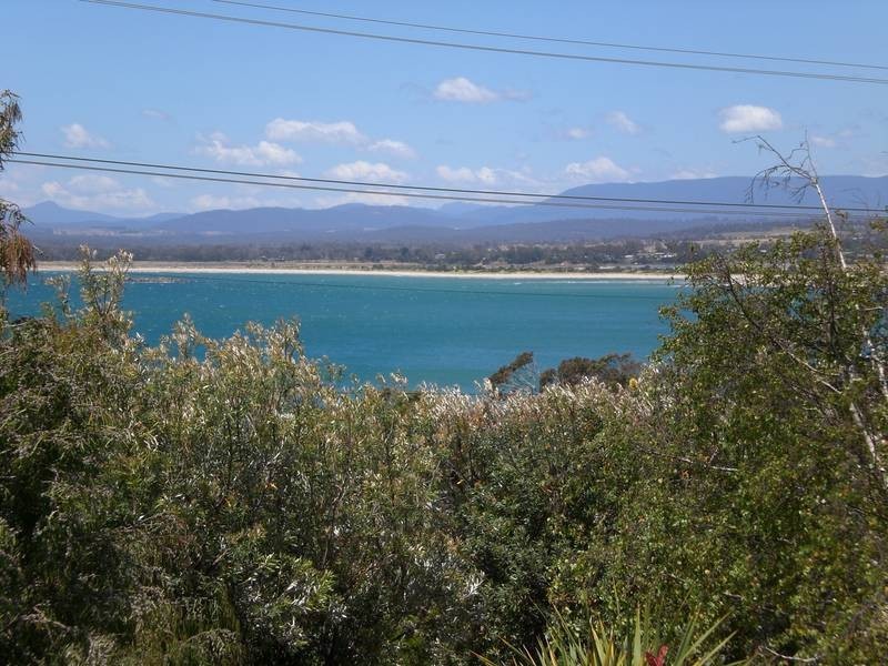 1/121 Westwood Street, Bridport TAS 7262