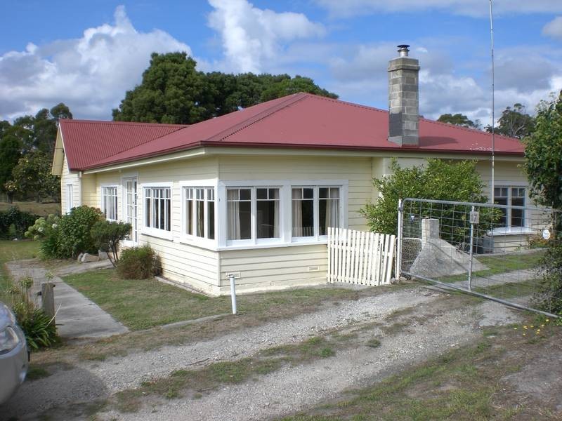 17 Main Street, Bridport TAS 7262