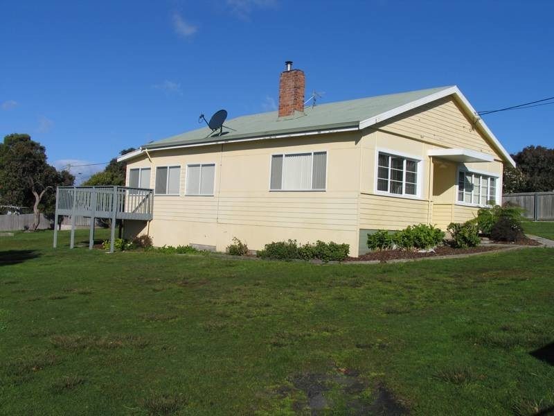 17 Albert Street, Bridport TAS 7262