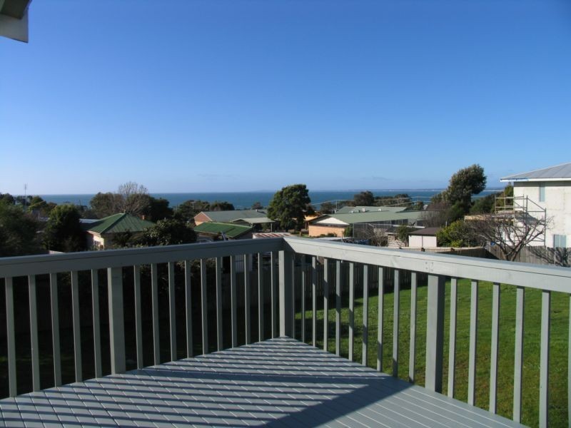 17 Albert Street, Bridport TAS 7262