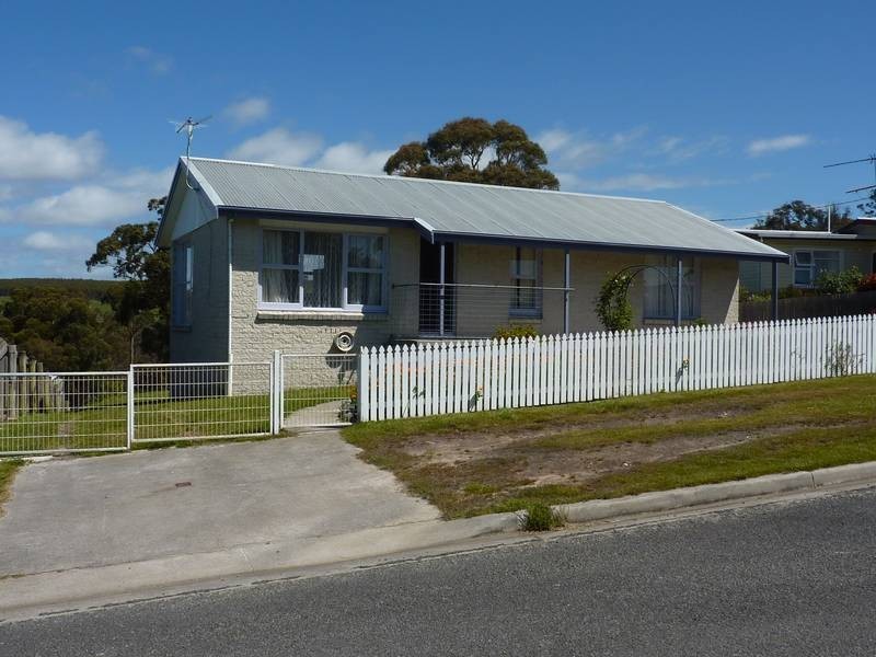 9 Murray Street, Bridport TAS 7262