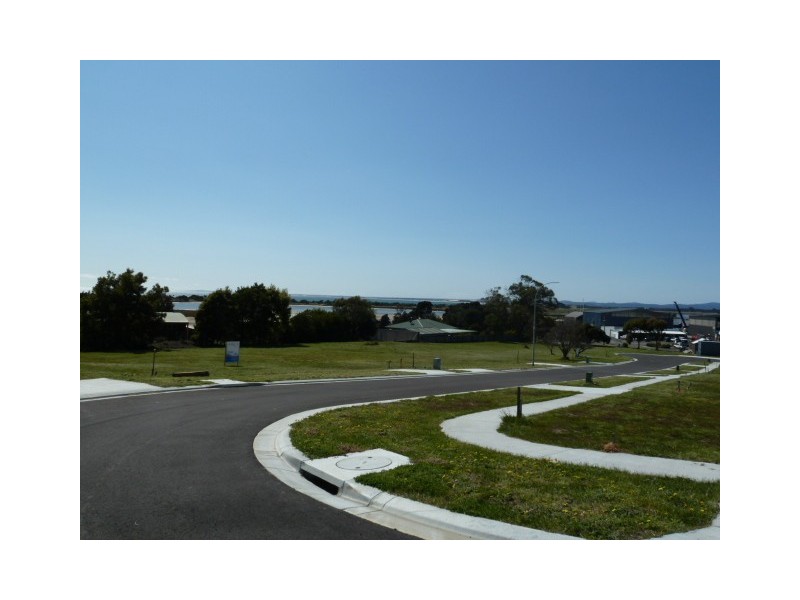 16 Therese Street, Bridport TAS 7262