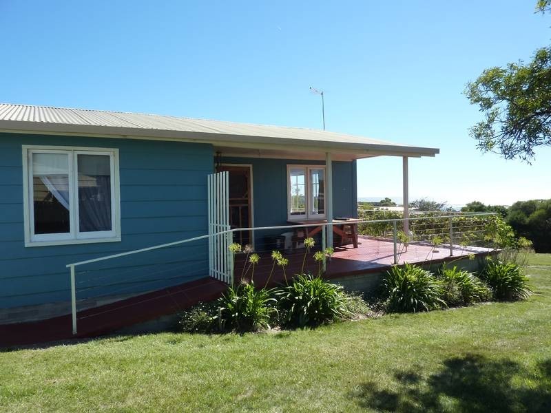 14 Scott Street, Lulworth TAS 7252